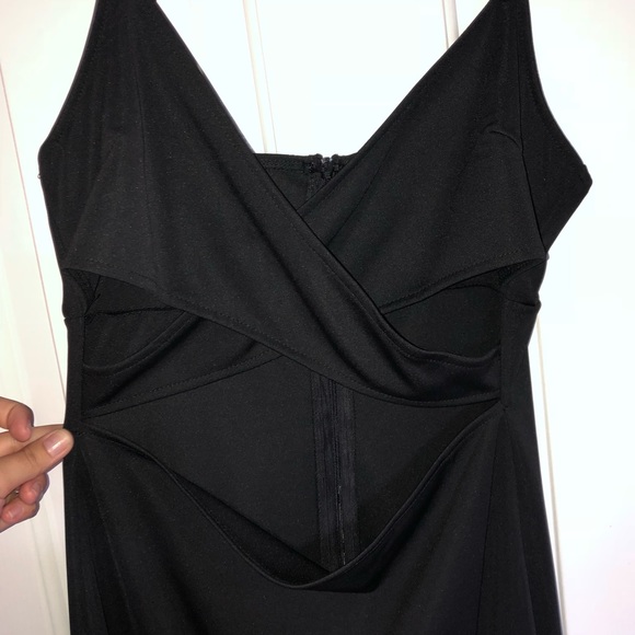 Cross-cross Black bodycon dress - Picture 3 of 4